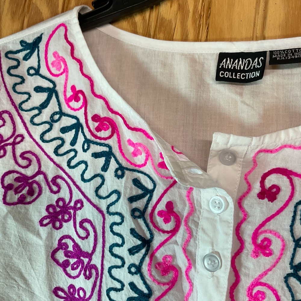 Embroidered Tunic - Picture 2 of 3